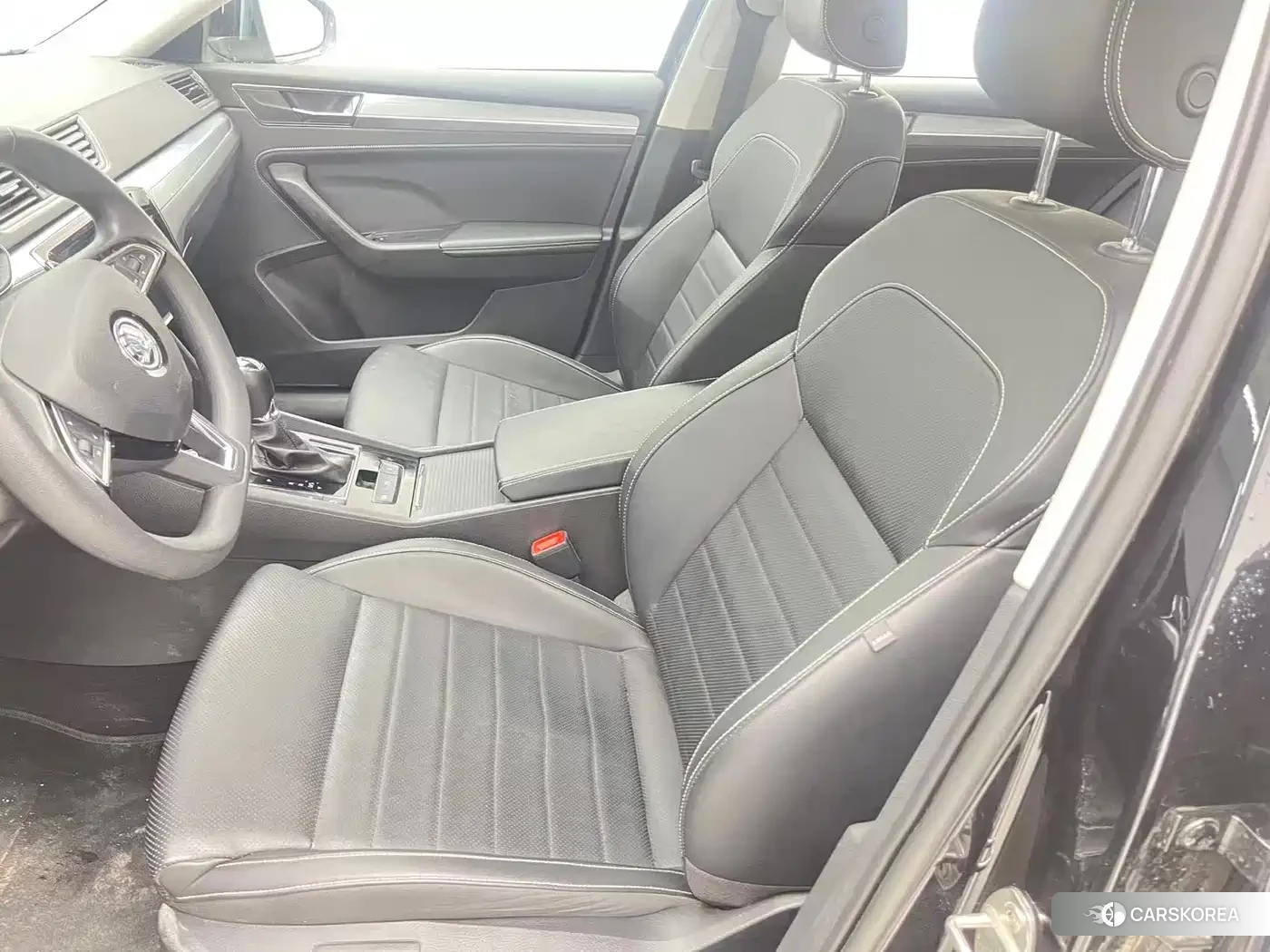 Skoda Superb id 4629471 из Китая 9