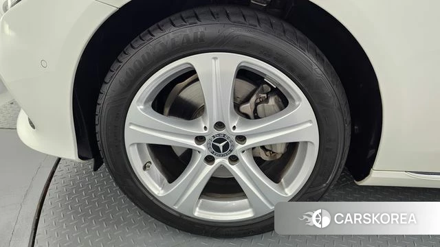 Mercedes-Benz E-Class W213 id 4552097 из Кореи 28