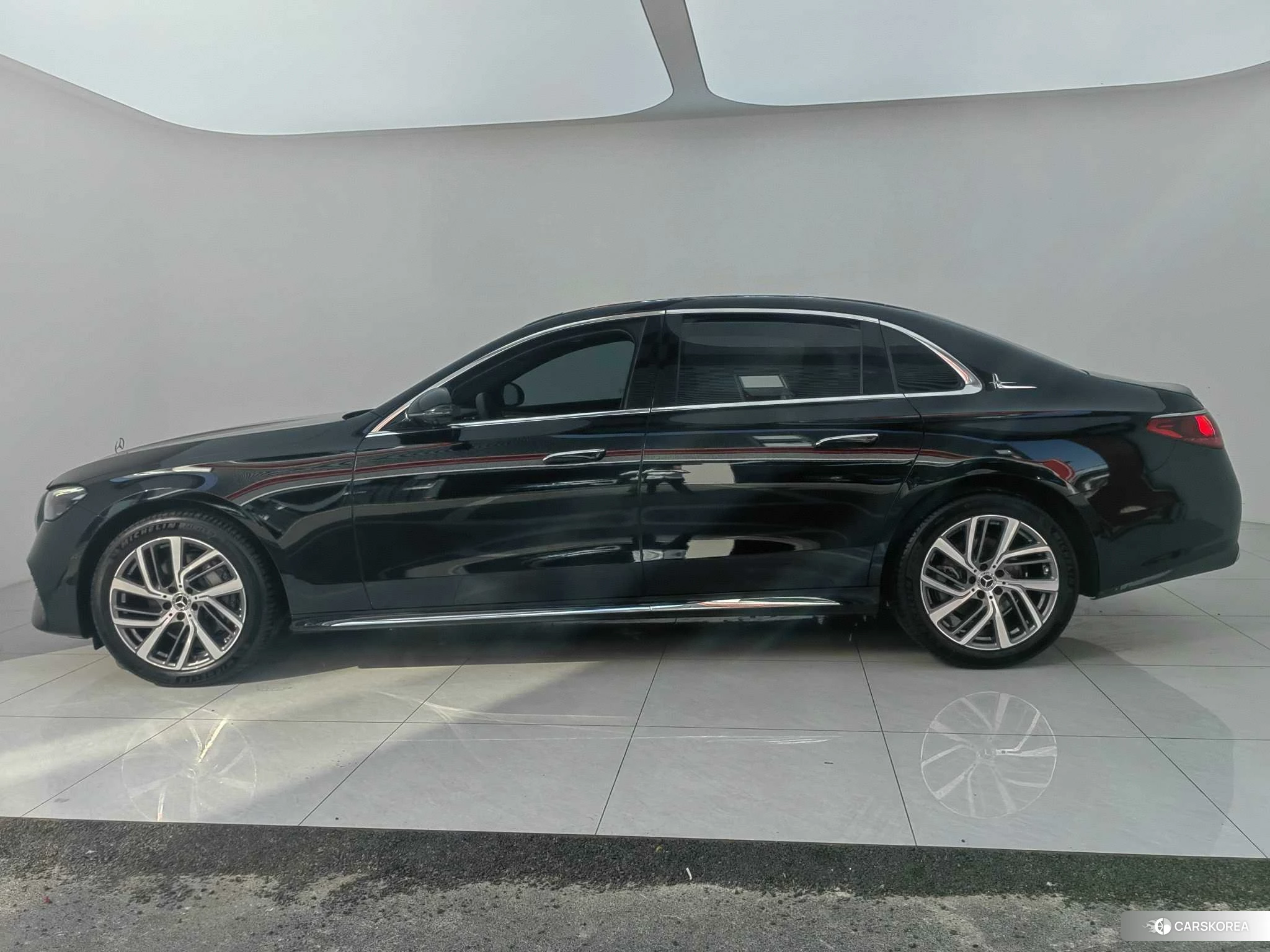 Mercedes-Benz E-class id 4452926 из Китая 9