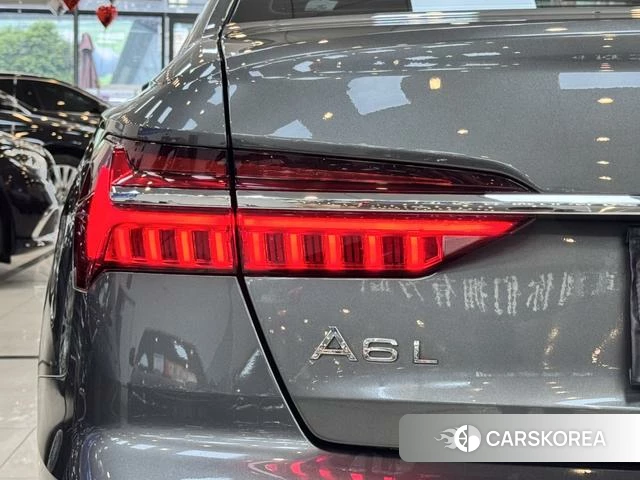 Audi A6L id 4275828 из Китая 22