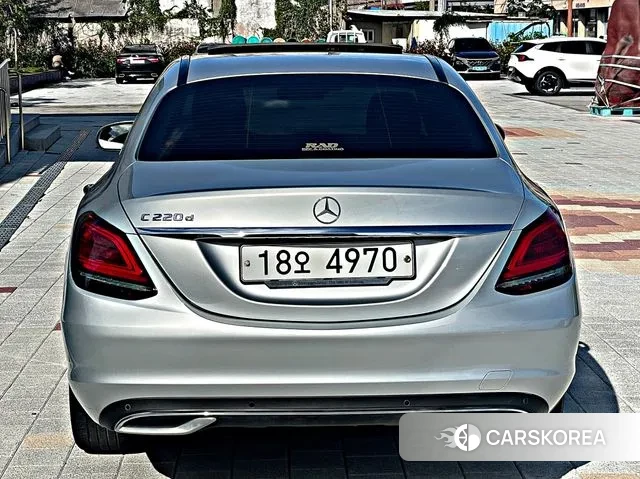 Mercedes-Benz C-Class W205 id 3270149 из Кореи 9