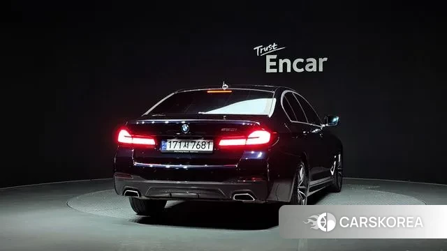 BMW 5 Series (G30) id 3437559 из Кореи 14