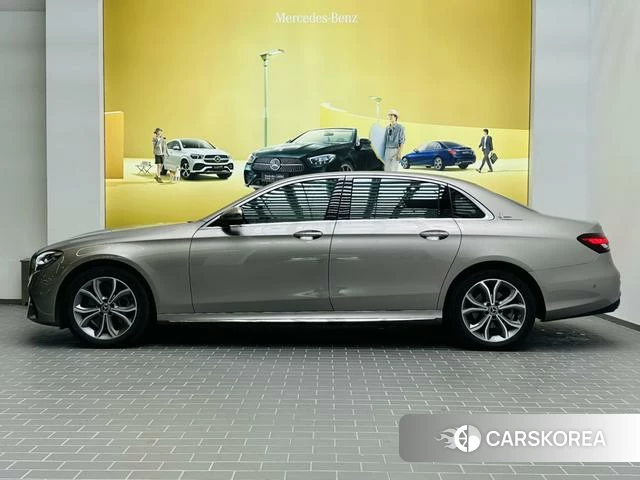 Mercedes-Benz E-class id 4359632 из Китая 14
