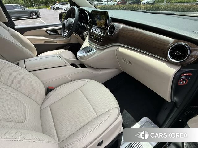 Mercedes-Benz V-class id 4348630 из Китая 12
