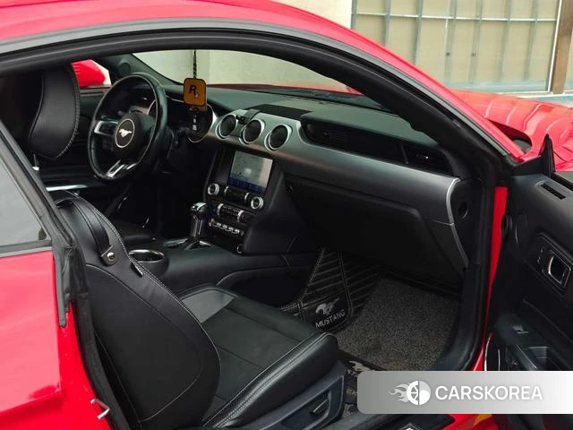 Ford Mustang 2020 Красный из Китая, фото 4