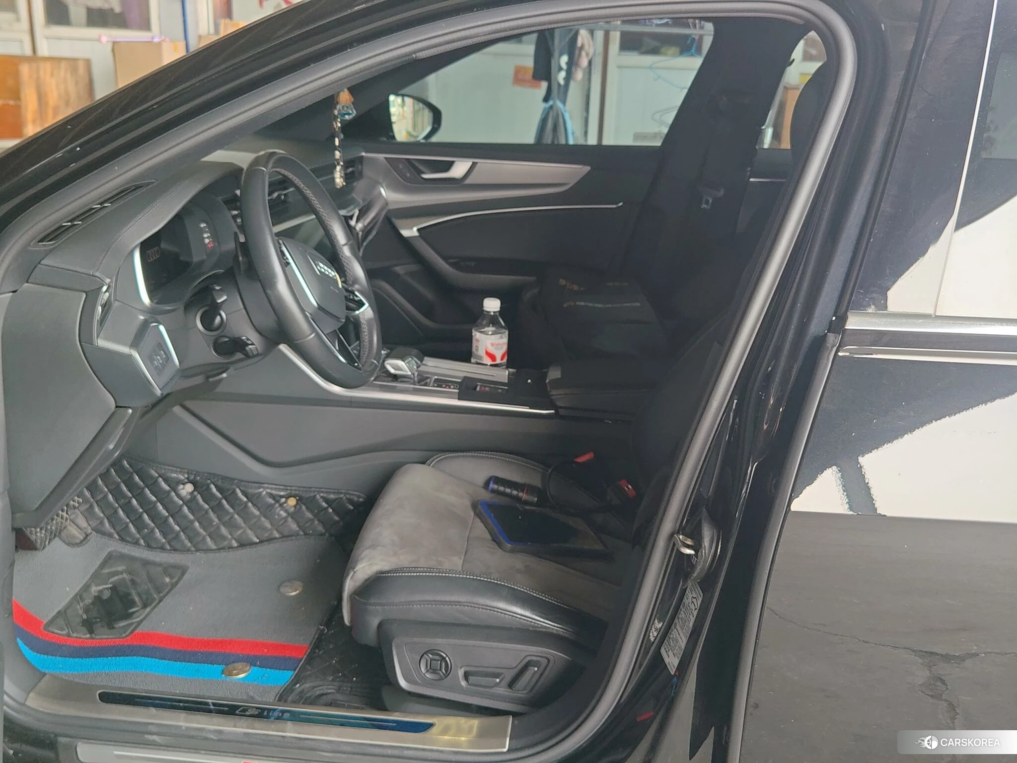 Audi A6L id 4515123 из Китая 15