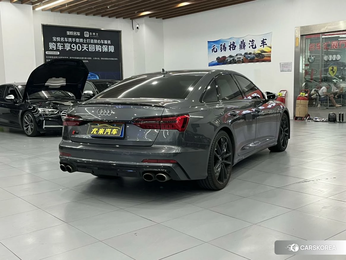 Audi S6 id 4426563 из Китая 8