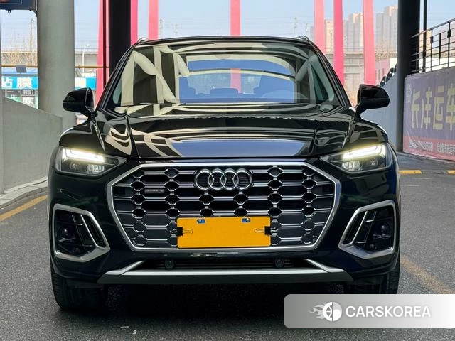 Audi Q5L 2022 Черный из Китая, фото 5