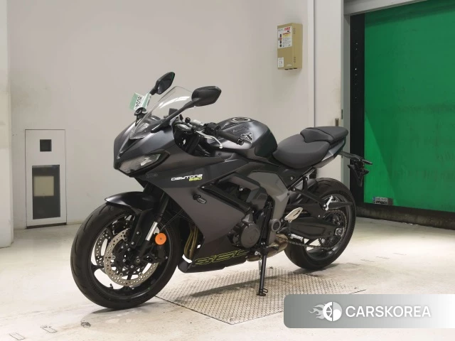 Triumph DAYTONA 660 2024 из Японии, фото 4