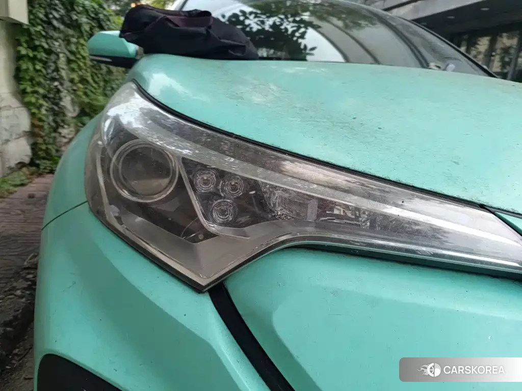 Toyota C-HR EV id 4674399 из Китая 15