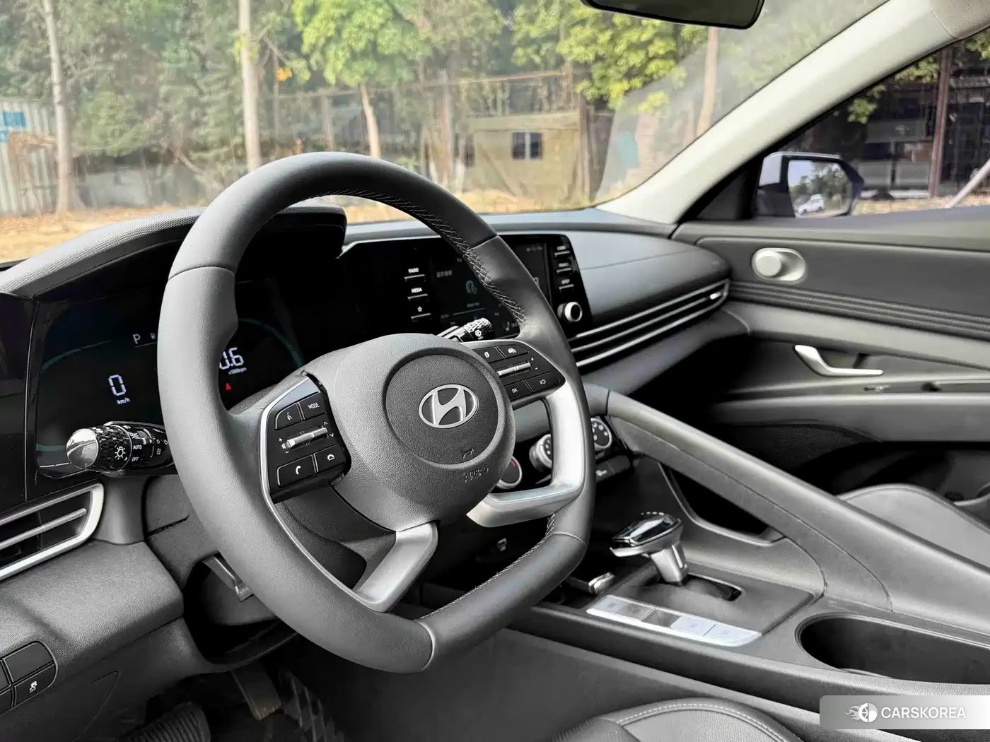 Hyundai Elantra id 4686183 из Китая 15