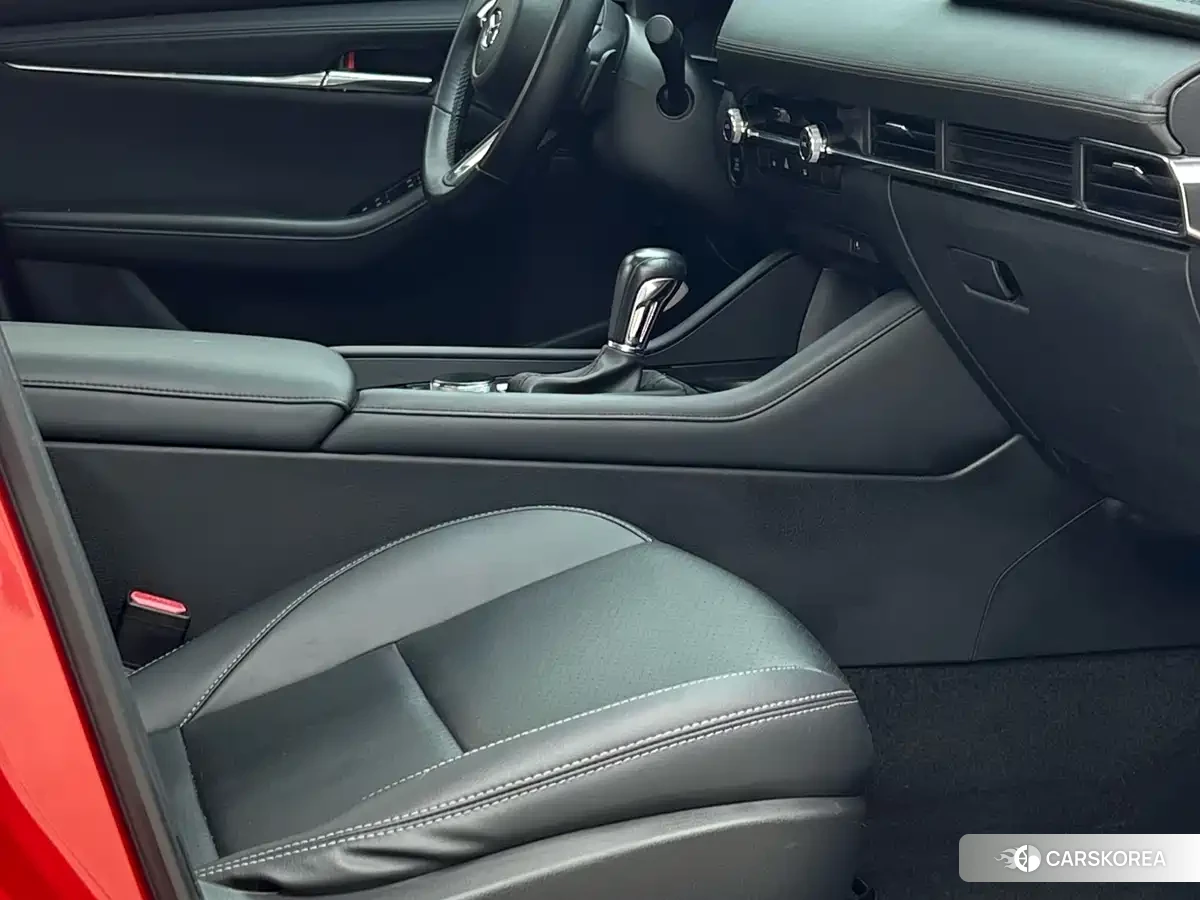 Mazda 3 id 4664616 из Китая 17