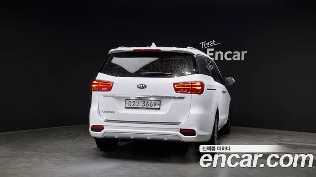 Kia The New Carnival id 2704552 из Кореи 14