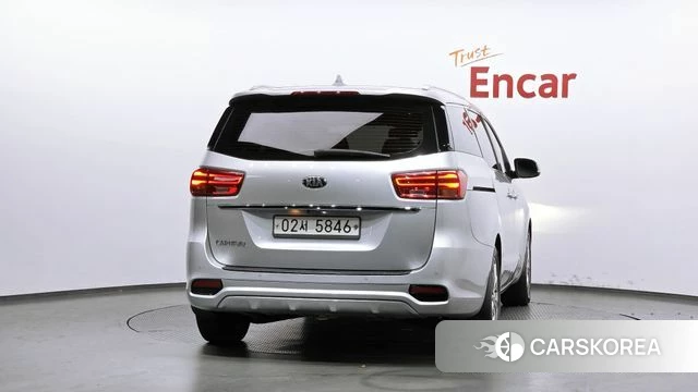 Kia The New Carnival id 4755324 из Кореи 14