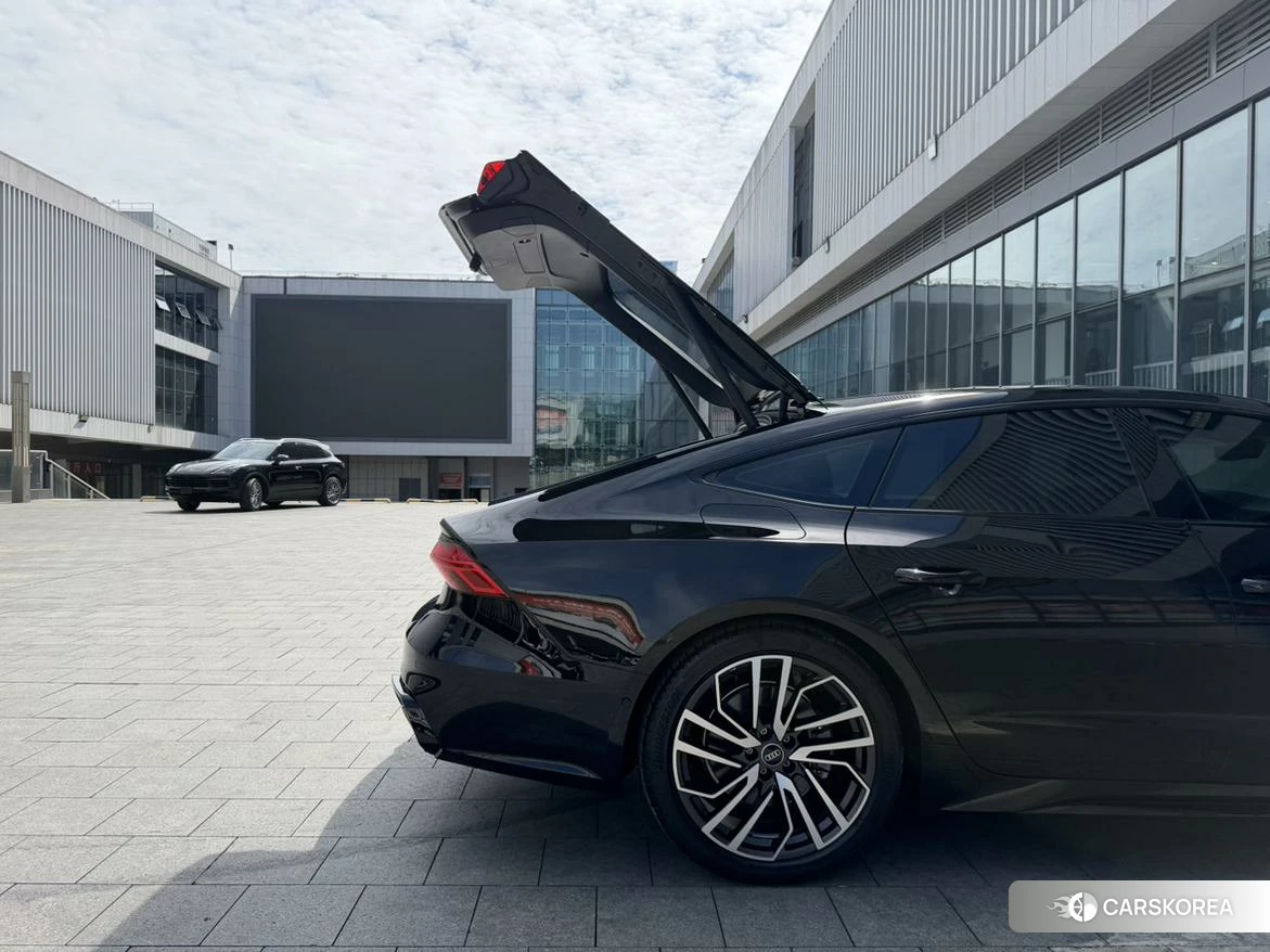 Audi A7 id 4441181 из Китая 9