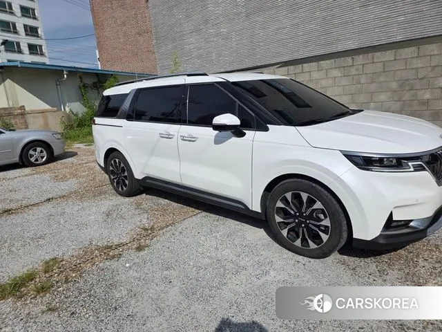 Kia Carnival 4th generation 2023 Белый из Кореи, фото 4