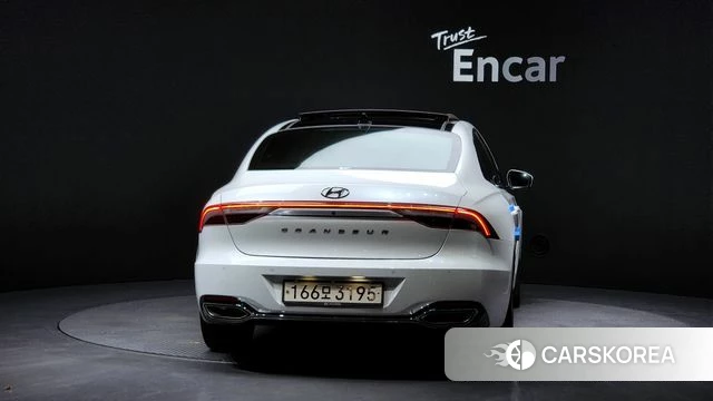 Hyundai The New Grandeur IG id 3924052 из Кореи 14