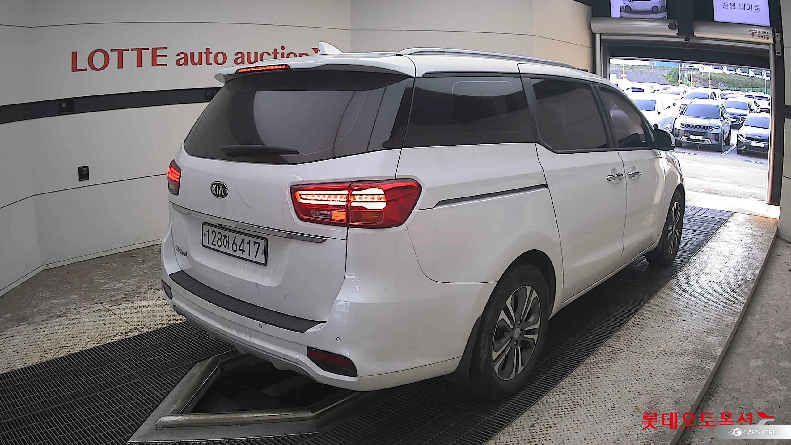 Kia Carnival id 4909240 из Кореи 32