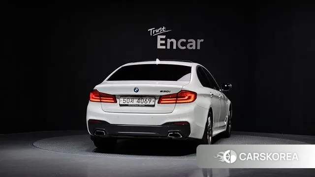 BMW 5 Series (G30) id 3055815 из Кореи 14