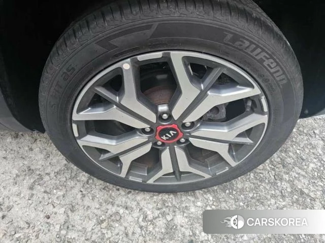 Kia Seltos 2020 Серый из Кореи, фото 4