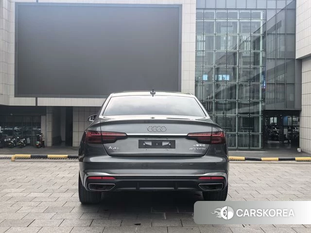 Audi A4L id 4290102 из Китая 19