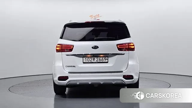 Kia The New Carnival id 3428585 из Кореи 14