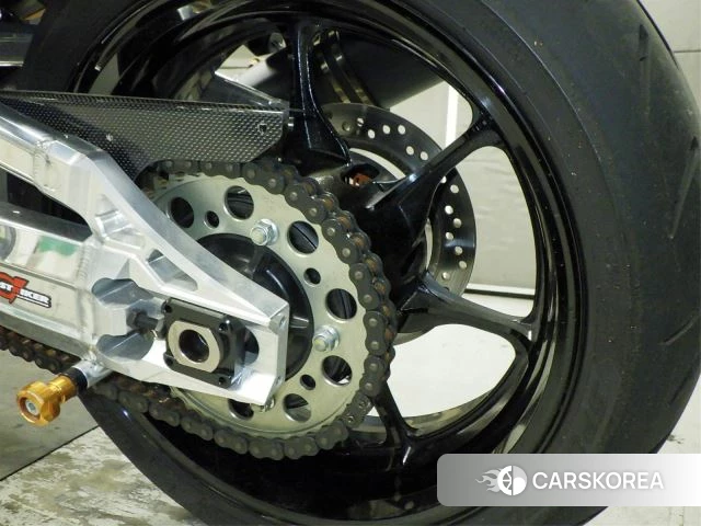 Suzuki GSX1300R HAYABUSA id 4205964 из Японии 26