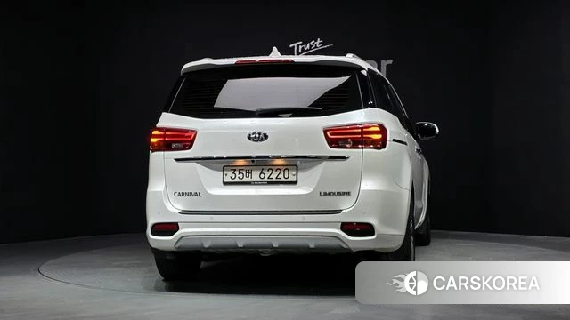 Kia The New Carnival id 4574205 из Кореи 14