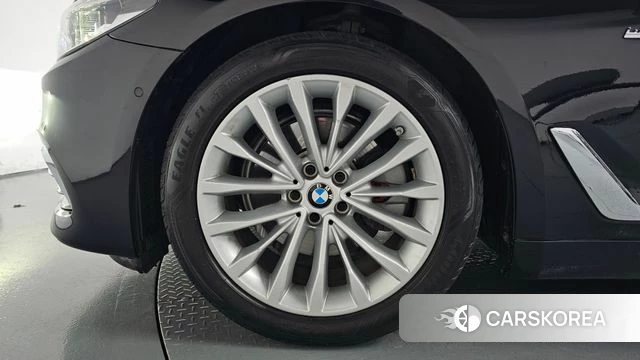BMW 5 Series (G30) id 4351196 из Кореи 30