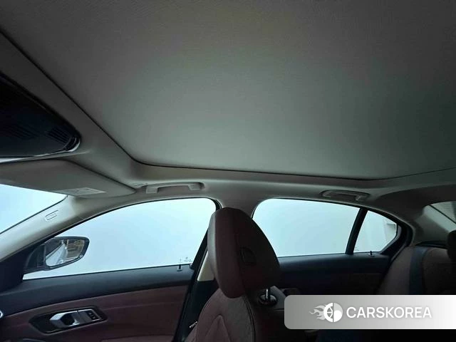 BMW 3 series id 4393963 из Китая 17