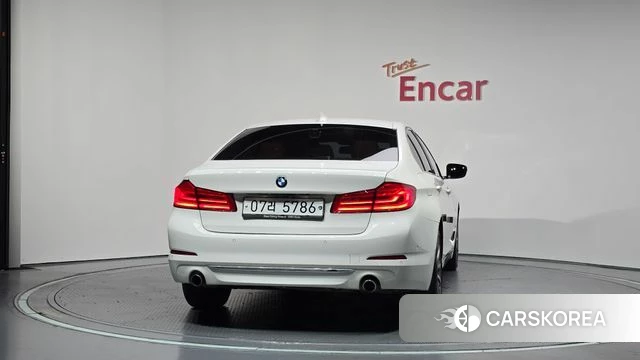 BMW 5 Series (G30) id 4689385 из Кореи 14