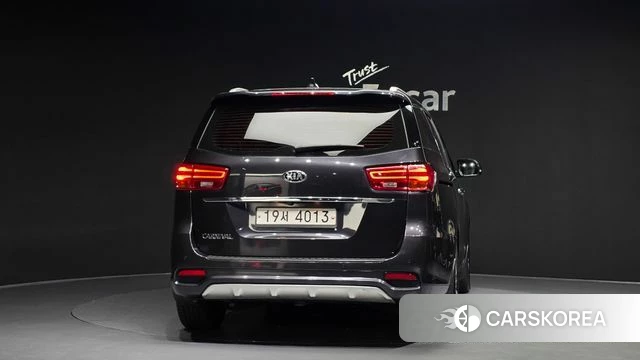 Kia The New Carnival id 4233104 из Кореи 14