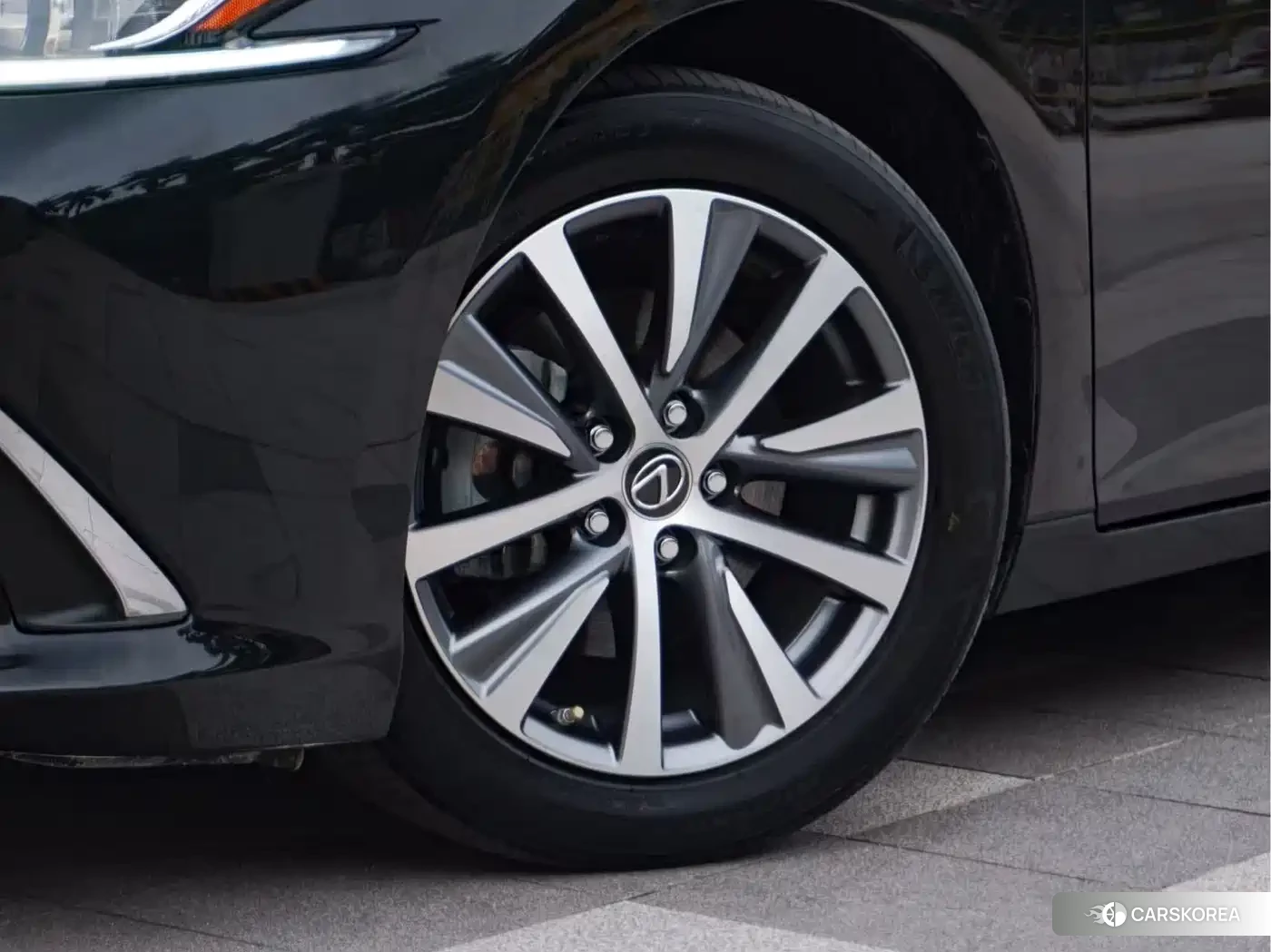 Lexus ES id 4539041 из Китая 9