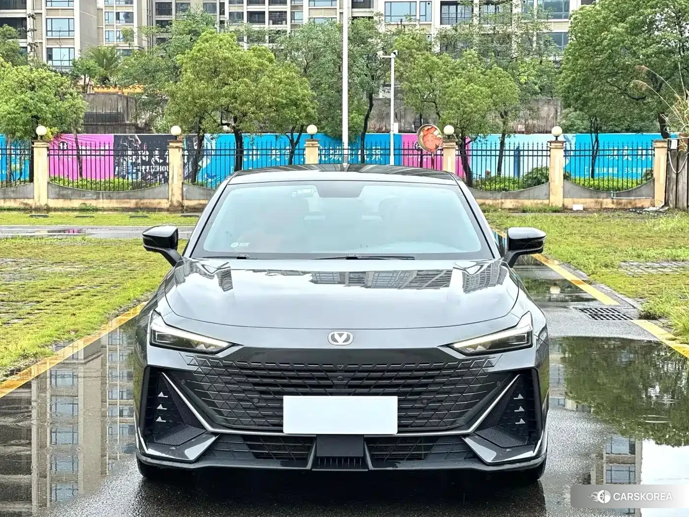 Chang'an Changan UNI-V 2022 Silver/gray из Китая, фото 4