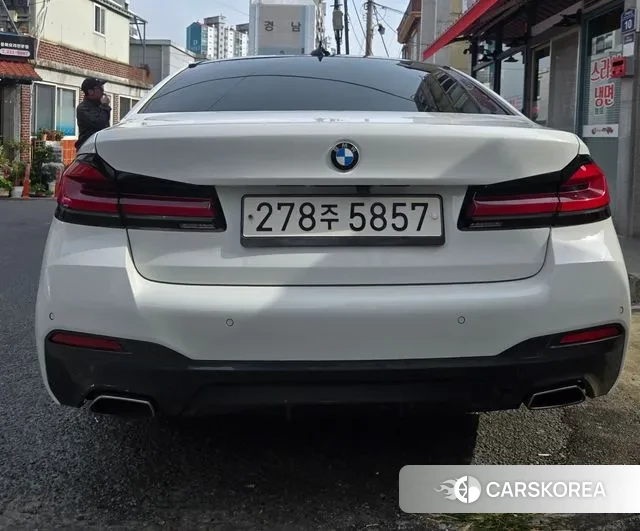 BMW 5 Series (G30) 2020 Белый из Кореи, фото 4