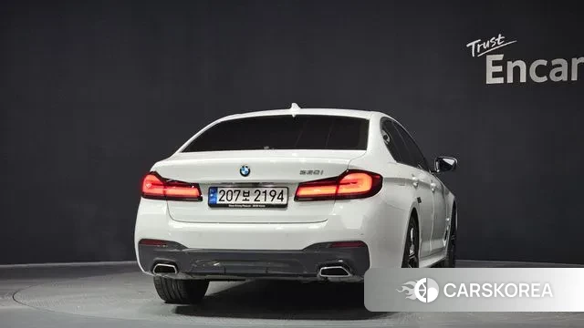 BMW 5 Series (G30) id 3416197 из Кореи 14