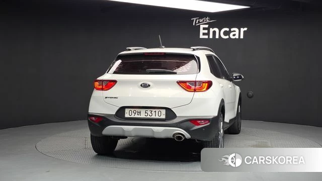 Kia Stonic id 4596493 из Кореи 14