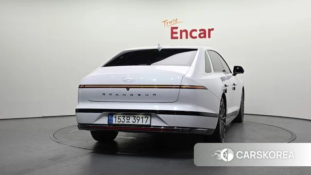 Hyundai Grandeur (GN7) id 4488775 из Кореи 14