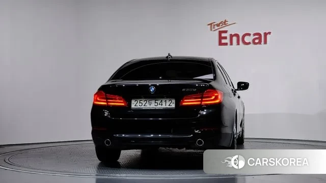 BMW 5 Series (G30) id 3412686 из Кореи 14