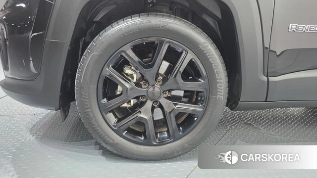 Jeep Renegade id 4381730 из Кореи 26