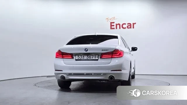 BMW 5 Series (G30) id 3736815 из Кореи 14