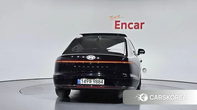 Hyundai Grandeur (GN7) id 4267200 из Кореи 31