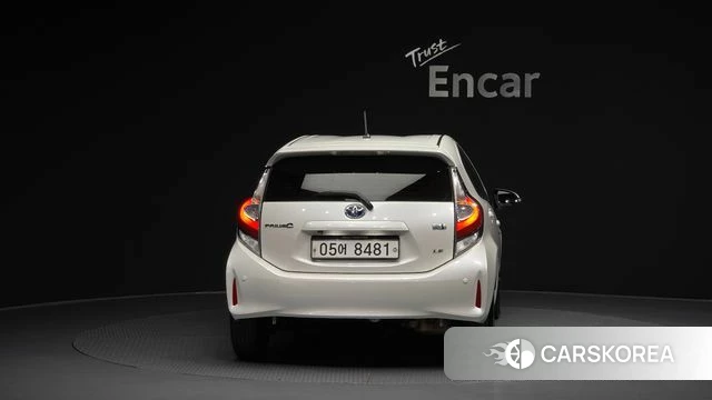 Toyota Prius C id 3879727 из Кореи 14