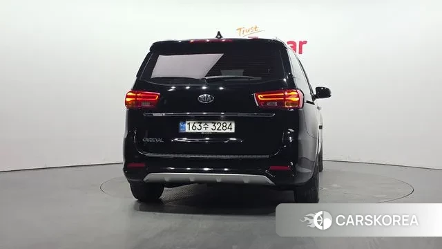 Kia The New Carnival id 3515230 из Кореи 14