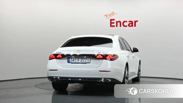 Mercedes-Benz E-Class W214 id 4302205 из Кореи 24