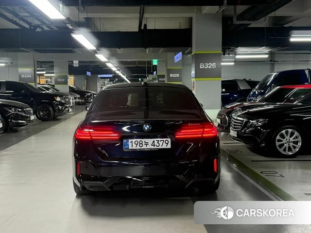 BMW 5 Series (G60) id 4222742 из Кореи 9