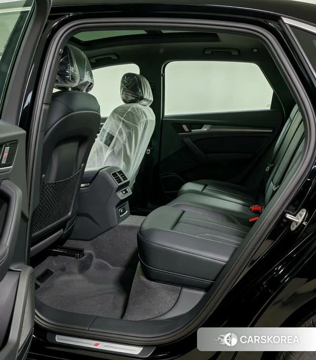 Audi Q5L id 4260947 из Китая 11
