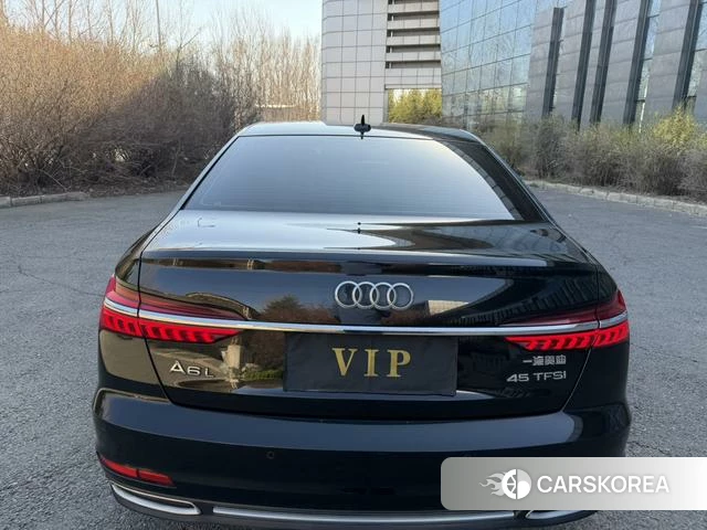 Audi A6L 2021 Черный из Китая, фото 4