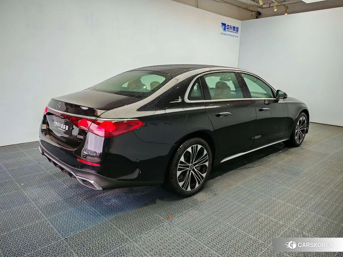 Mercedes-Benz E-Class id 4498516 из Китая 13