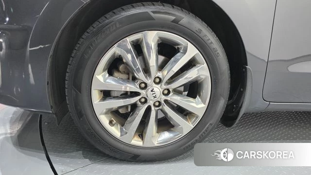 Kia All New Carnival id 3861847 из Кореи 14